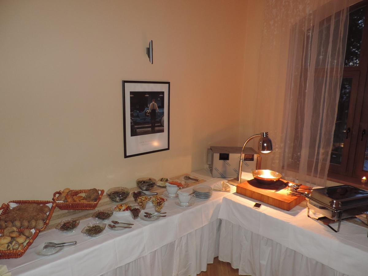 Hotel Hron Náchod Zewnętrze zdjęcie